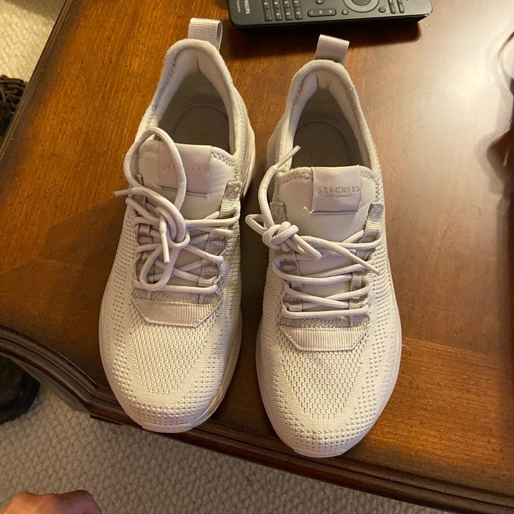 Light gray sketchers size 7.5 slip ons